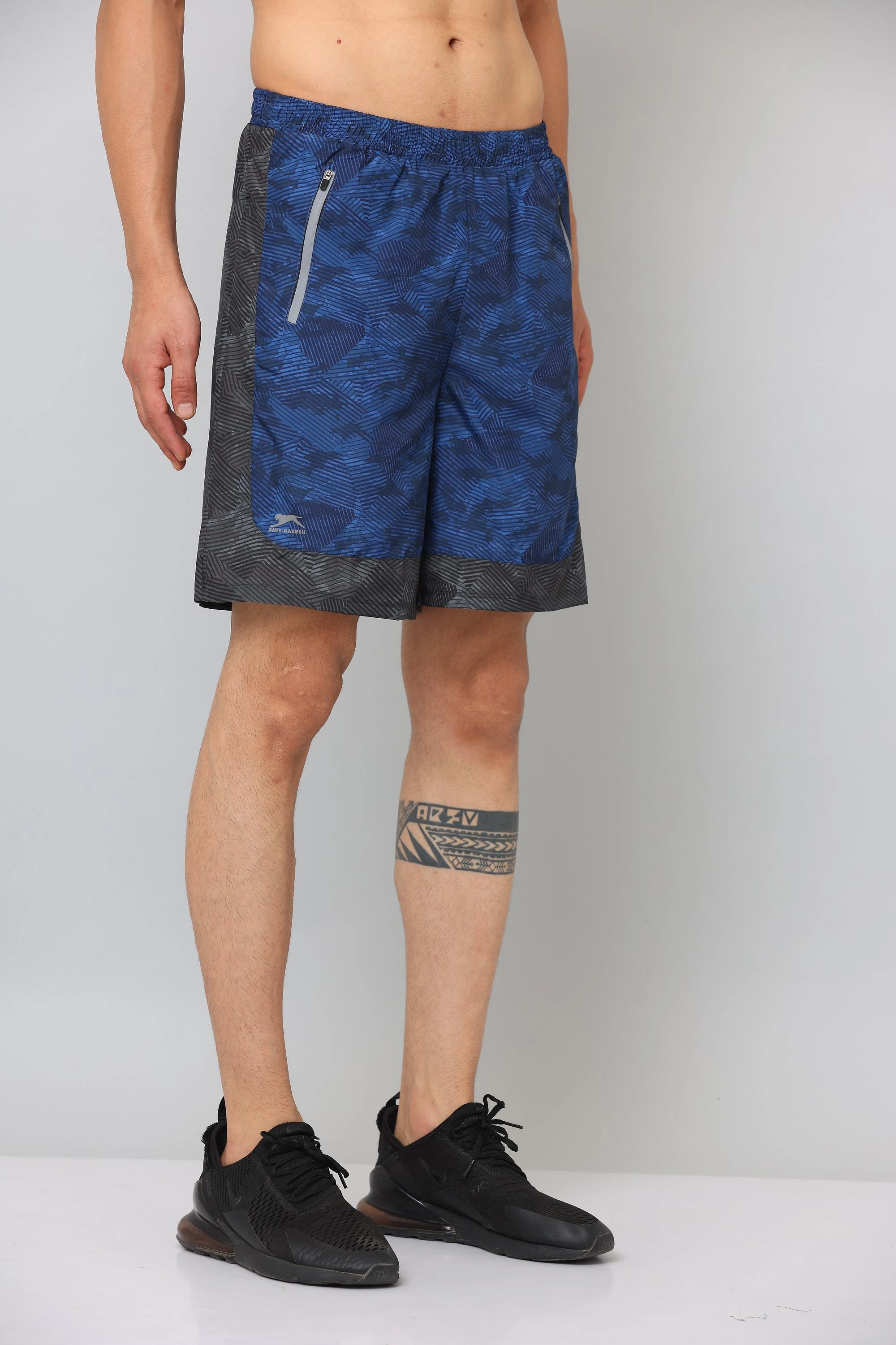 Black/Navy